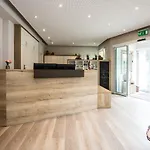 & Restaurant 