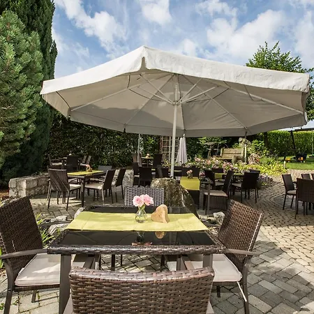 & Restaurant 